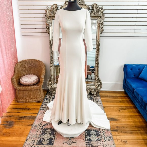 Allure Bridals Dresses & Skirts - Brand New Allure #3401, New Wedding Dress, White Dress, Wedding Gown Size 8
